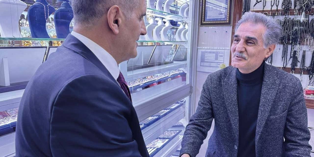 Kaya, Taşhan Esnafını Dinledi