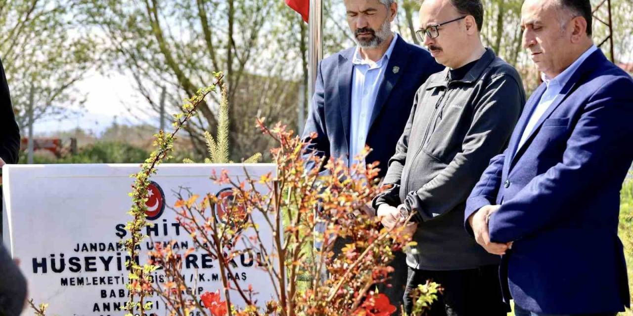 Vali Kızılkaya, Elbistanlı Şehidi Mezarı Başında Dualarla Andı