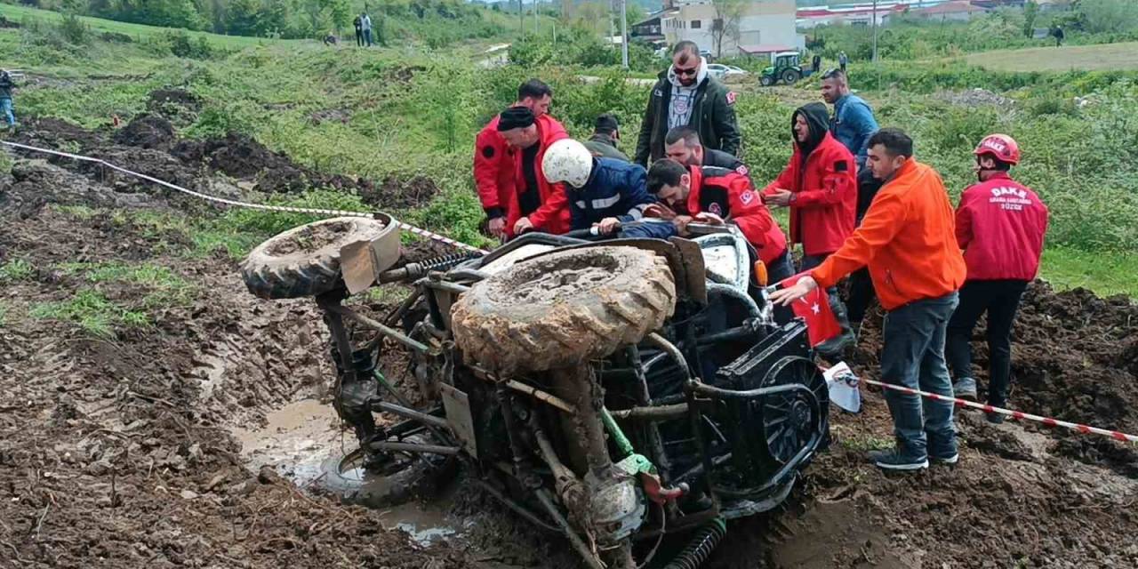 Off-road Festivalinde Araçlar Parkura Dayanamayınca Devrildi