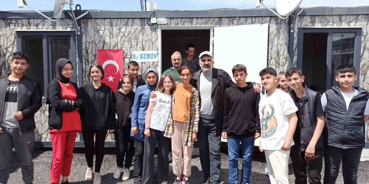 Yazar Ahmet Turgut Malatya’da Öğrencilerle Buluştu