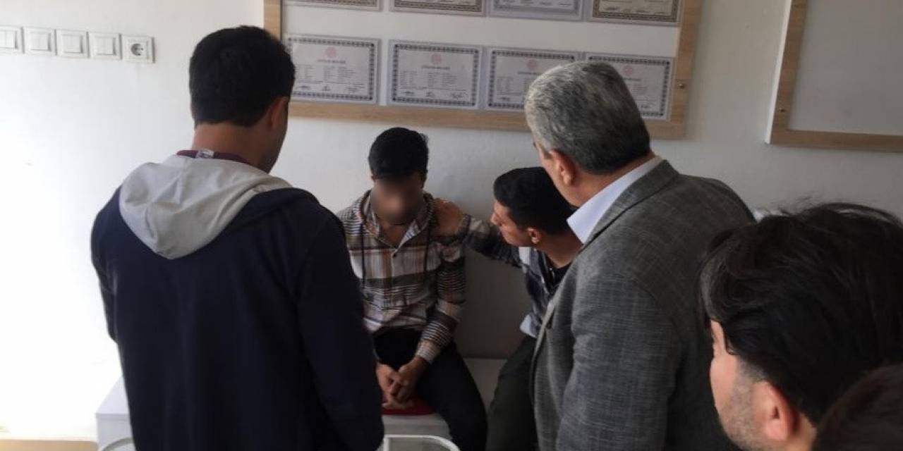 Kuyumcuya Sahte Altın Satan Şahıslardan 2’si Yakalandı