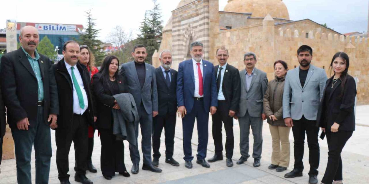 Myp’li Çayır: "seçmen, Ya Eski Türkiye Diyecek Ya Değişim"