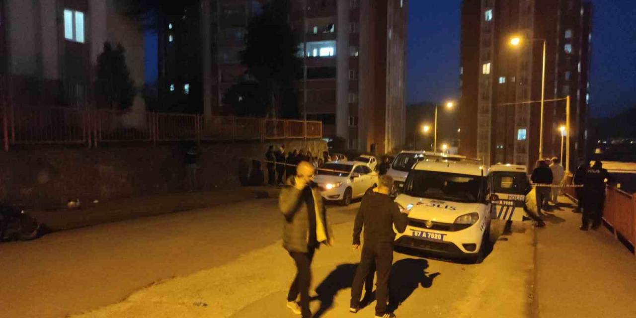 Boşanma Aşamasındaki Eşine Kurşun Yağdırdı: 1 Ölü