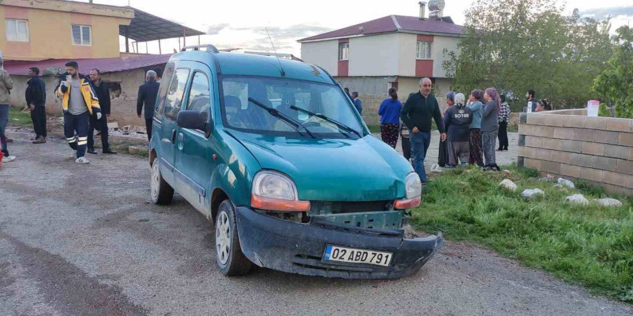 Hafif Ticari Aracın Çarptığı Çocuk Hayatını Kaybetti