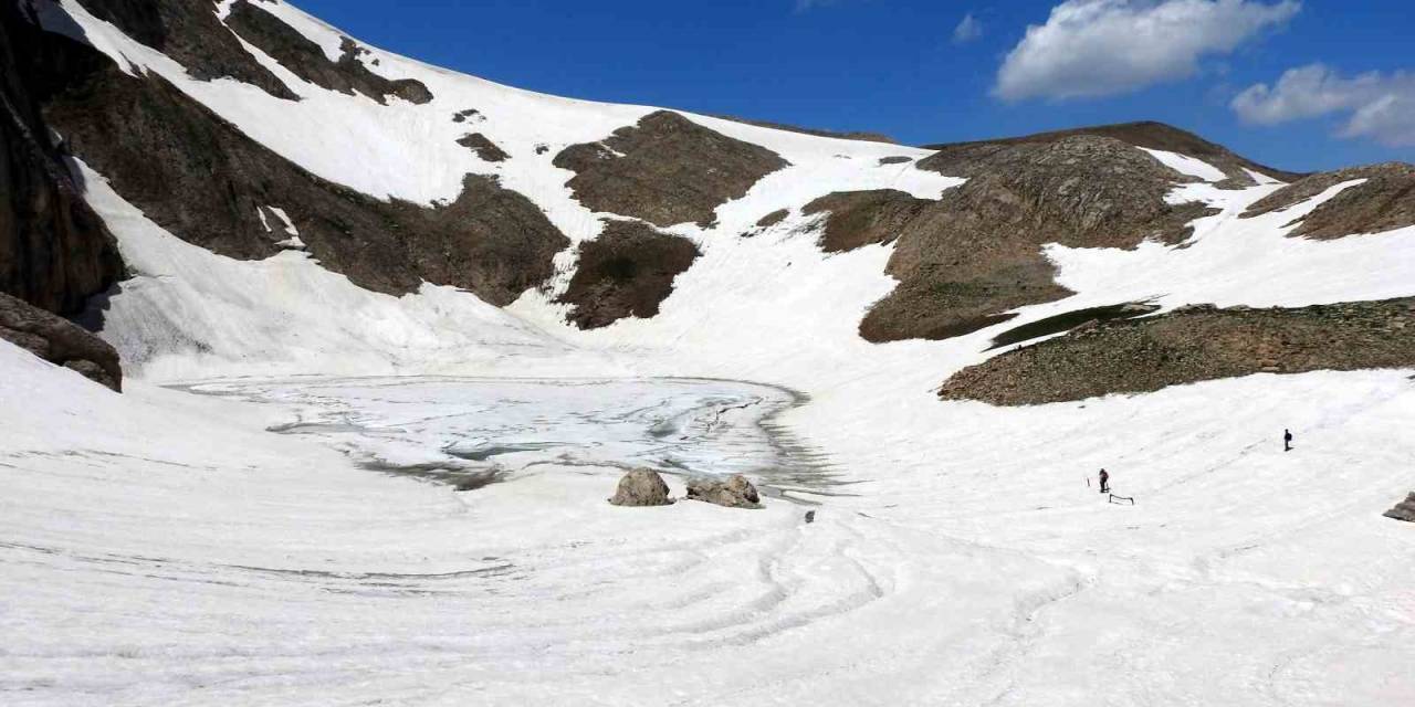 2015 Yılında Uydu Üzerinden Keşfedilen Munzur’daki Buzul Yerinde Görüntülendi