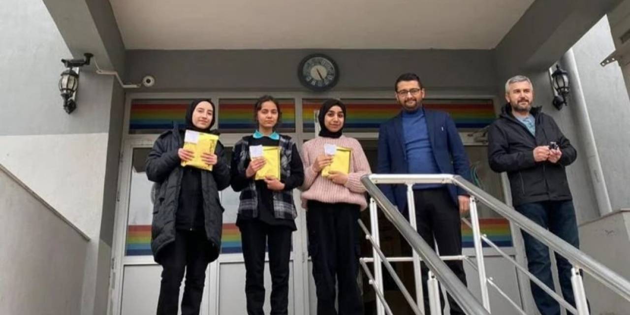 Kütahya Borsa İstanbul Anadolu Lisesinde Kur’an-ı Kerim Meal Yarışması