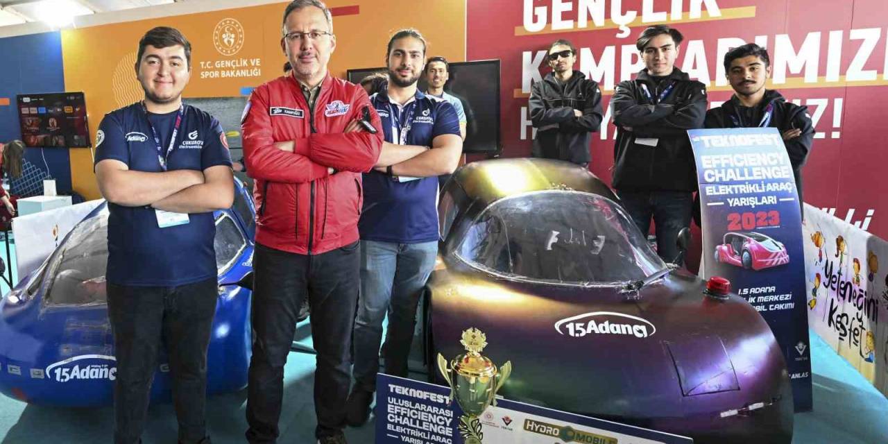 Bakan Kasapoğlu Teknofest’te