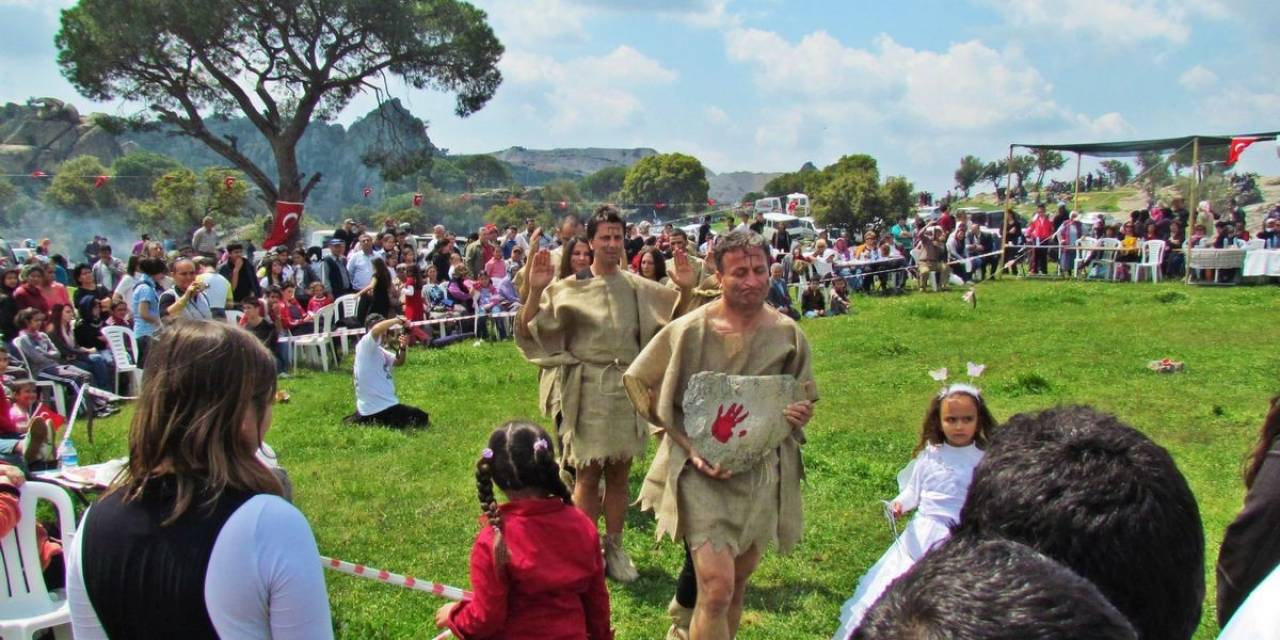 Karakaya Şenlikleri Yeniden Yapılacağı Günü Bekliyor