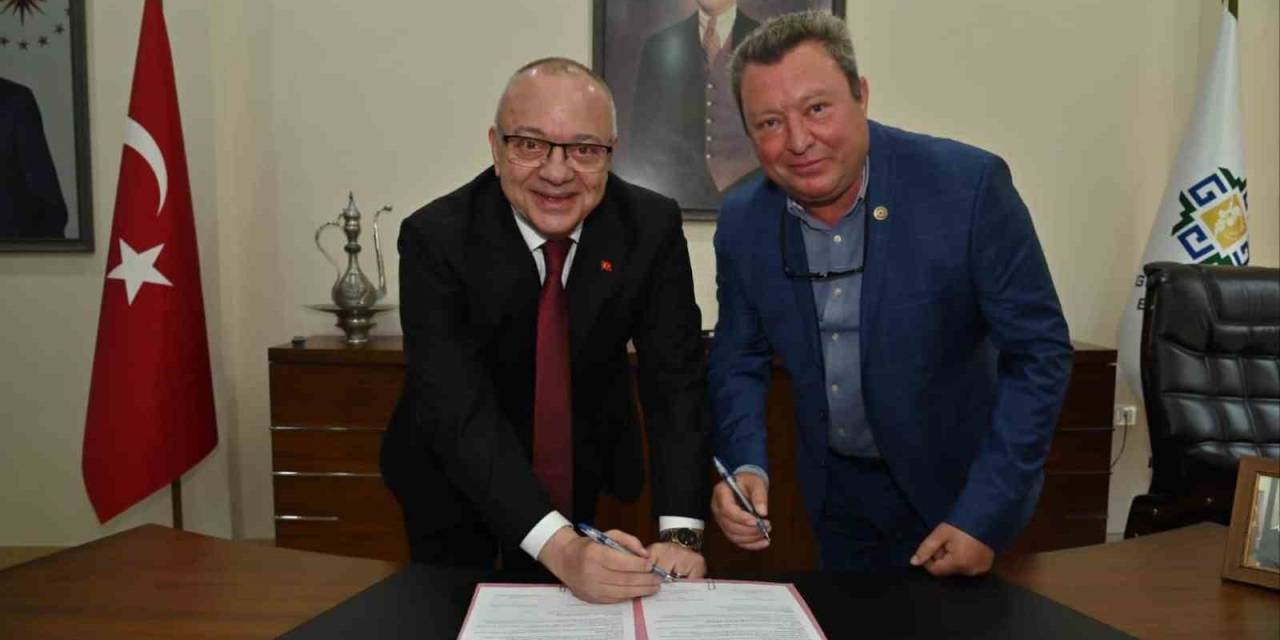 Büyükşehirden Gölmarmaralı Üreticilere Destek