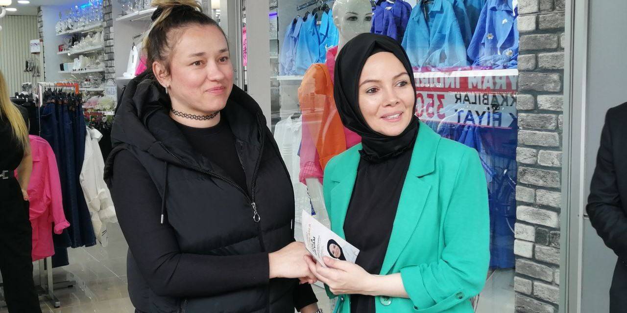 Ak Parti Milletvekili Adayı Ebru Saraçoğlu, Kadın Çalışanlarla Buluştu