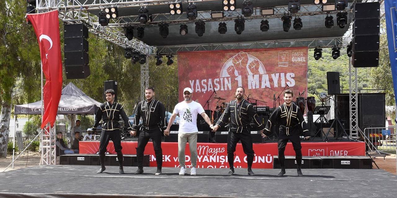 Kuşadası Belediyesi Çalışanları 1 Mayıs’ı Piknik Yaparak Kutladı