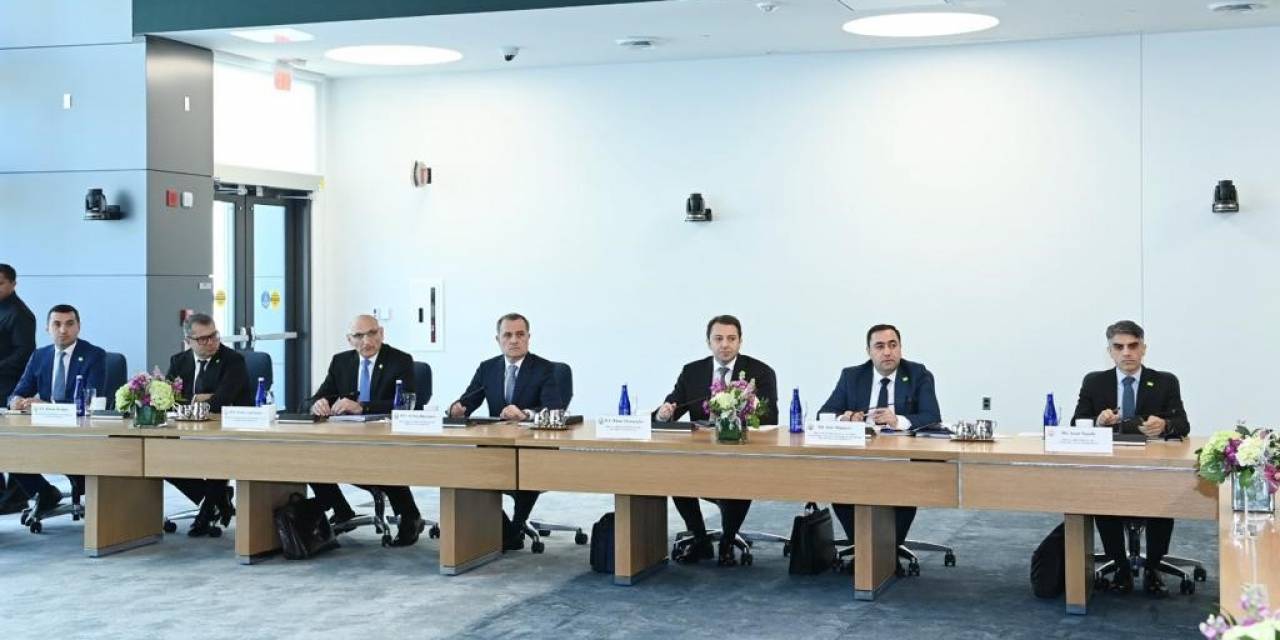 Azerbaycan Ve Ermenistan Dışişleri Bakanları Abd’de Bir Araya Geldi