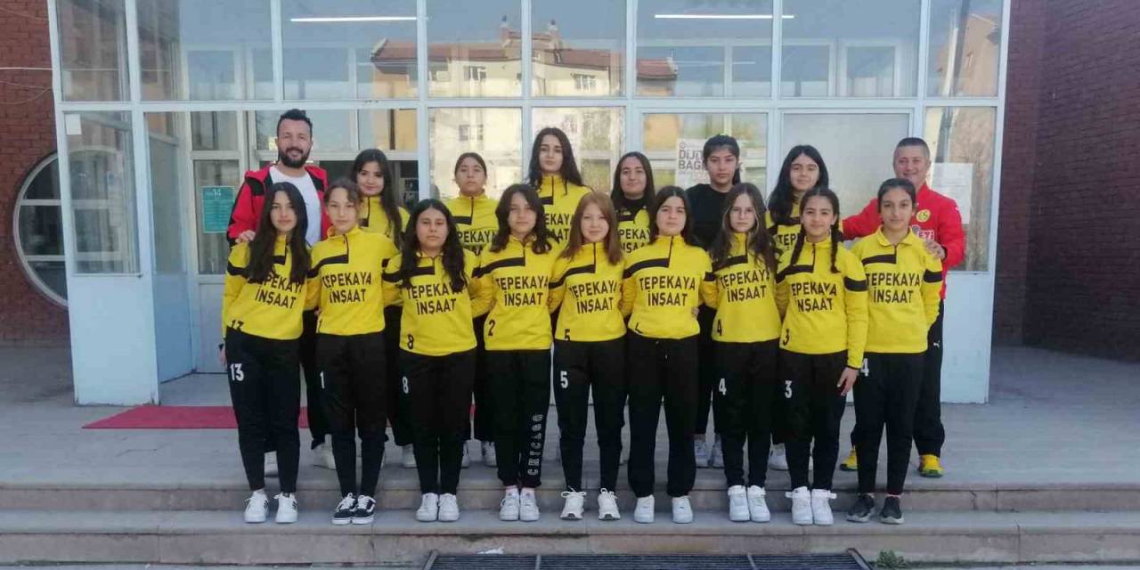 Gündüzalp Ortaokulu Türkiye Şampiyonası Grup Elemelerine Katılıyor