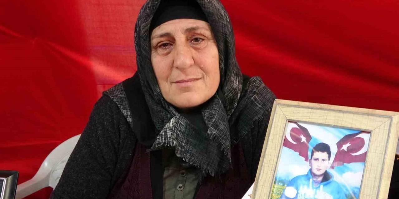Gözü Yaşlı Anneden Evladına ‘teslim Ol’ Çağrısı