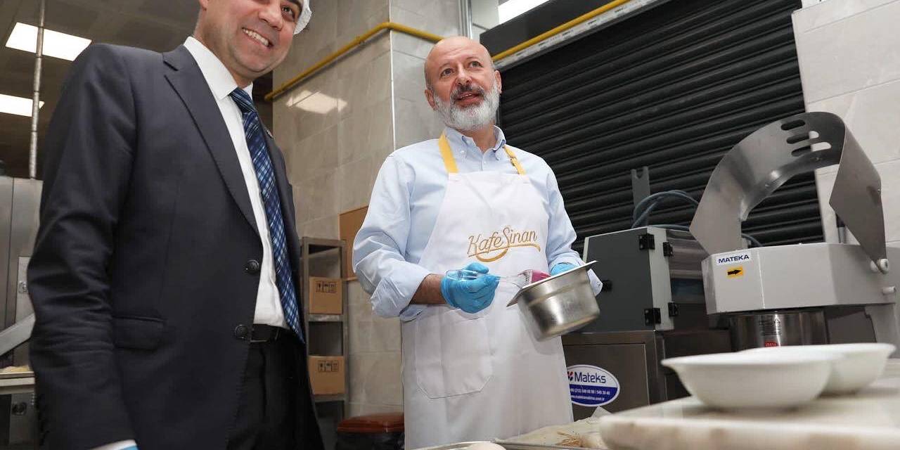 Başkan Çolakbayrakdar, Glütensiz Yağlama Ve Ekmek Pişirdi