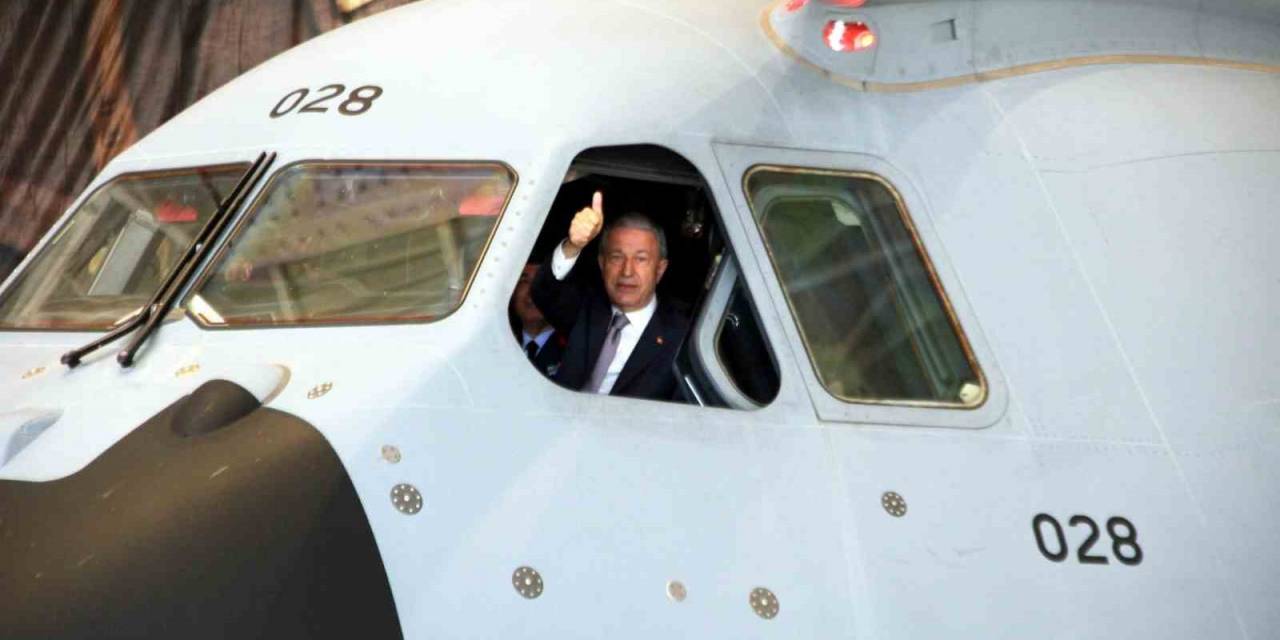 Bakan Akar: "en Kısa Zamanda Milli Denizaltımızı Denizlerimizde, Milli Muharip Uçağımızı Semalarımızda Göreceğiz"