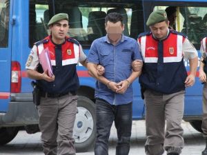 Düğünde 2 Kişiyi Tabancayla Kazara Yaraladı