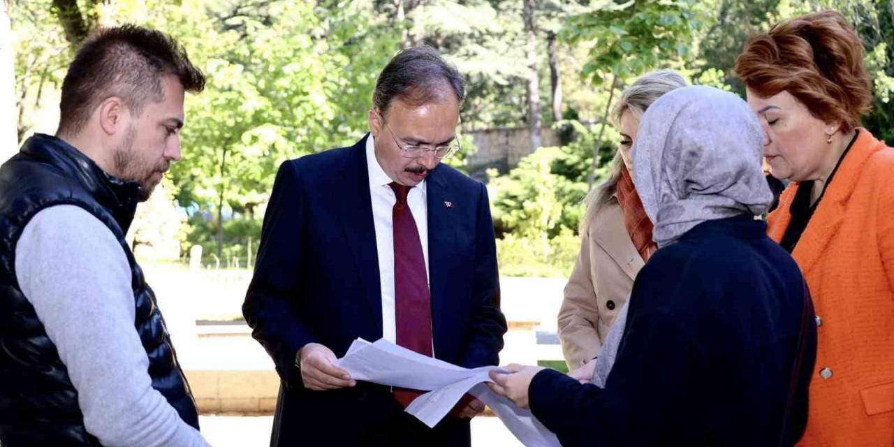 Vali Kızılkaya, Orhan Gazi Cami’nde Yürütülen Çalışmaları İnceledi