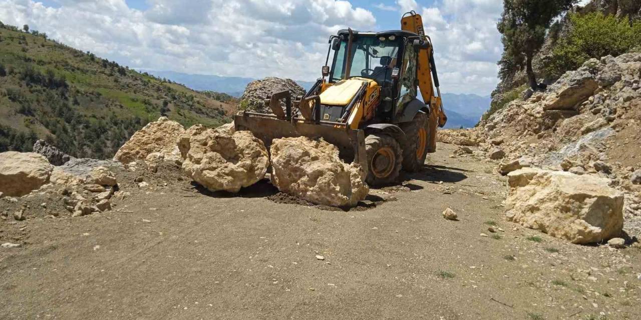 Dulkadiroğlu İlçesinde Kapanan Yollar Açılıyor