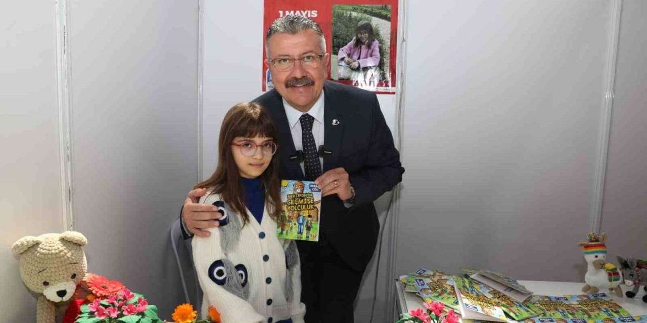 10 Yaşındaki Masal, Hikaye Kitabı Çıkardı