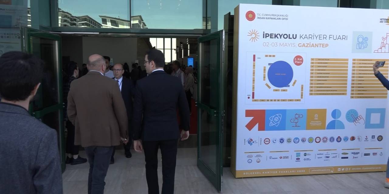 İpekyolu Kariyer Fuarı Kapılarını Açtı