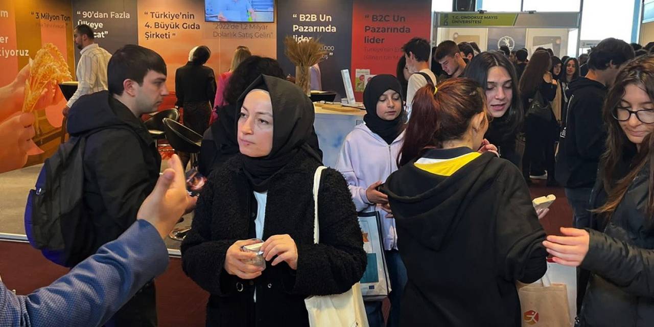 İşveren Ve Gençler Bir Arada