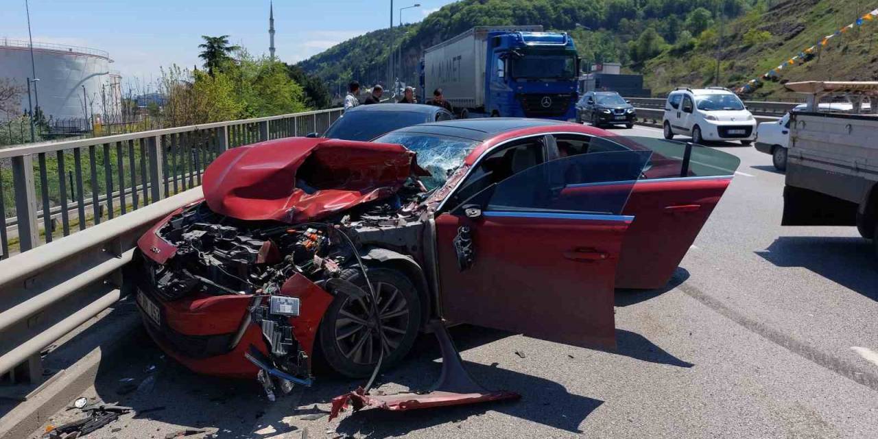 Samsun’da 4 Aracın Karıştığı Zincirleme Kaza: 3 Yaralı