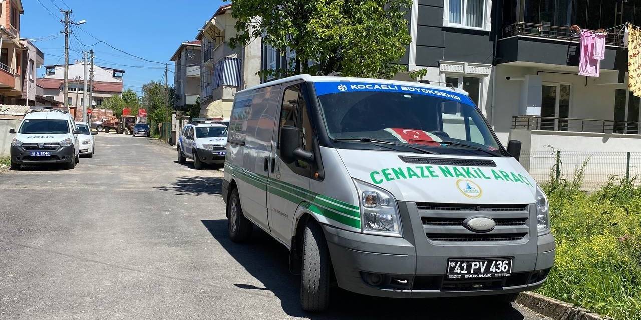 63 Yaşındaki Adam Evinde Ölü Bulundu