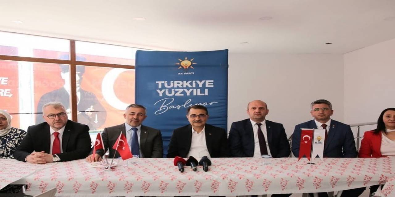 Bakan Dönmez; "avrupa’nın En Büyük Güneş Santralinin Malzemelerinin Büyük Bir Kısmı Türkiye’de Üretildi"