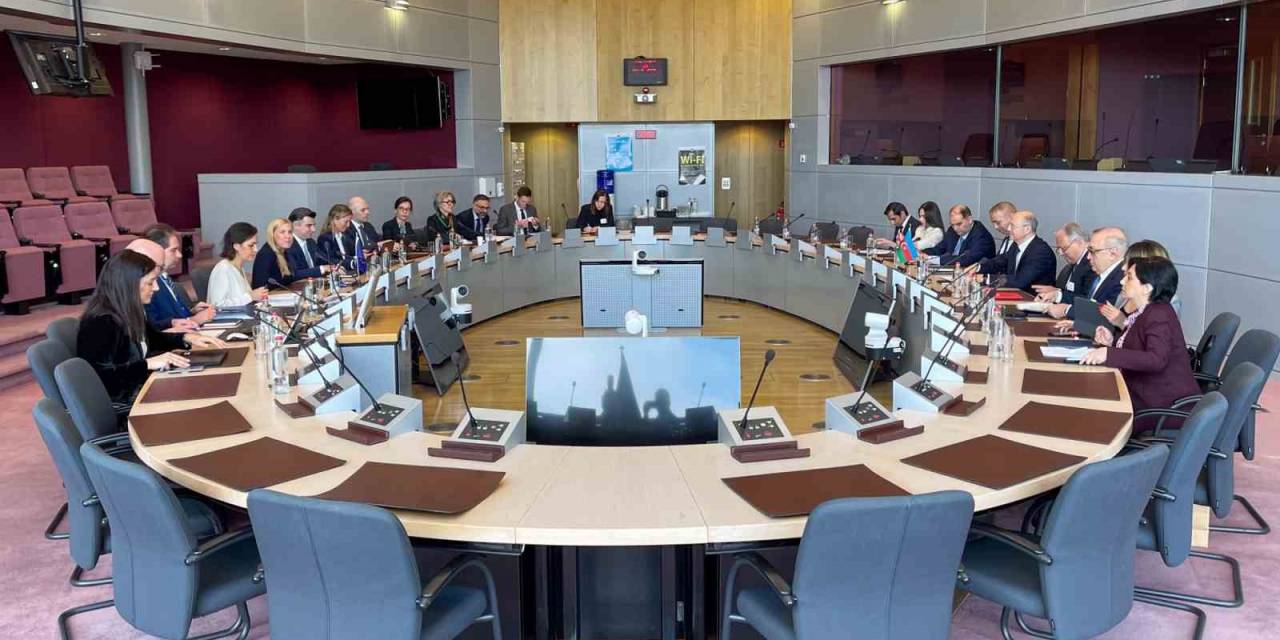 Ab Ve Azerbaycan Enerji Gündemiyle Brüksel’de Bir Araya Geldi