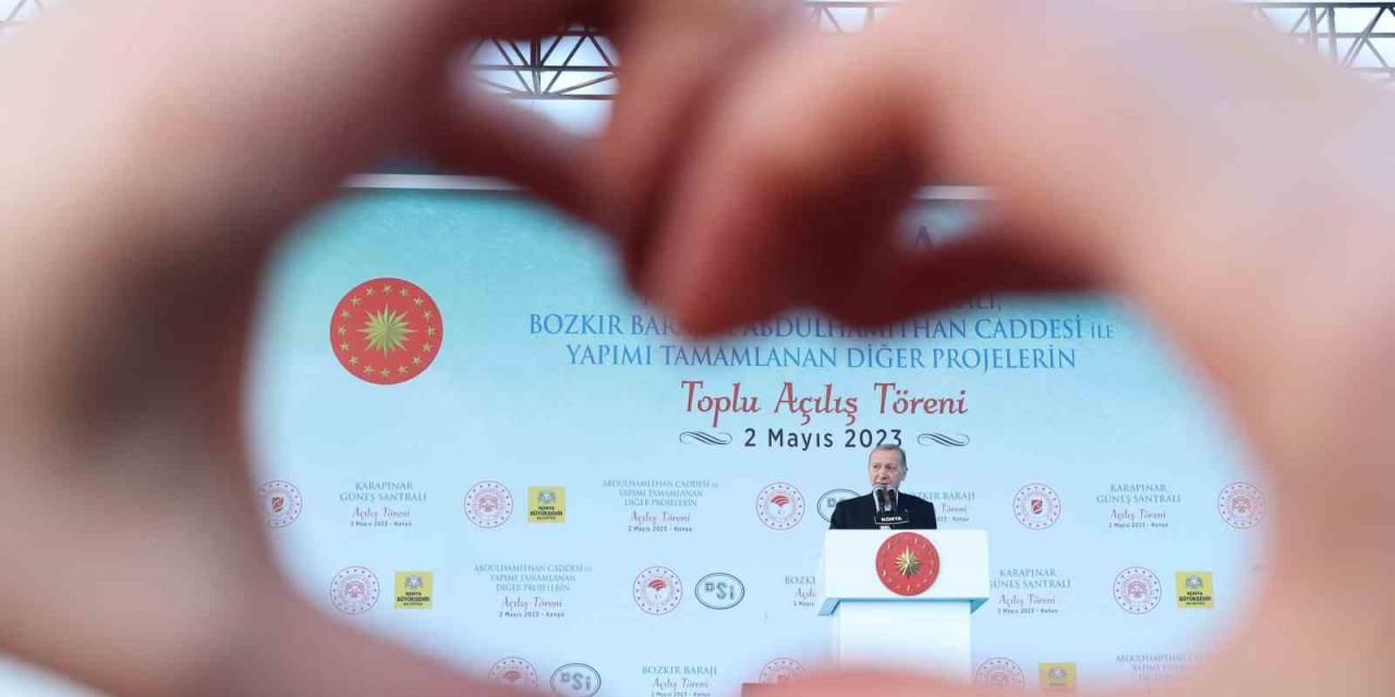 Cumhurbaşkanı Erdoğan: "21 Yıldır Gece Gündüz Demeden Tüm Türkiye’ye Aşkla Hizmet Ediyoruz"