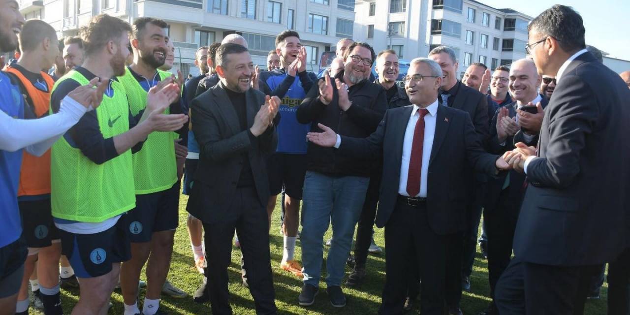 Belediye Kütahyaspor-eskişehir Maçına Konuk Takımın Taraftarları Alınmayacak