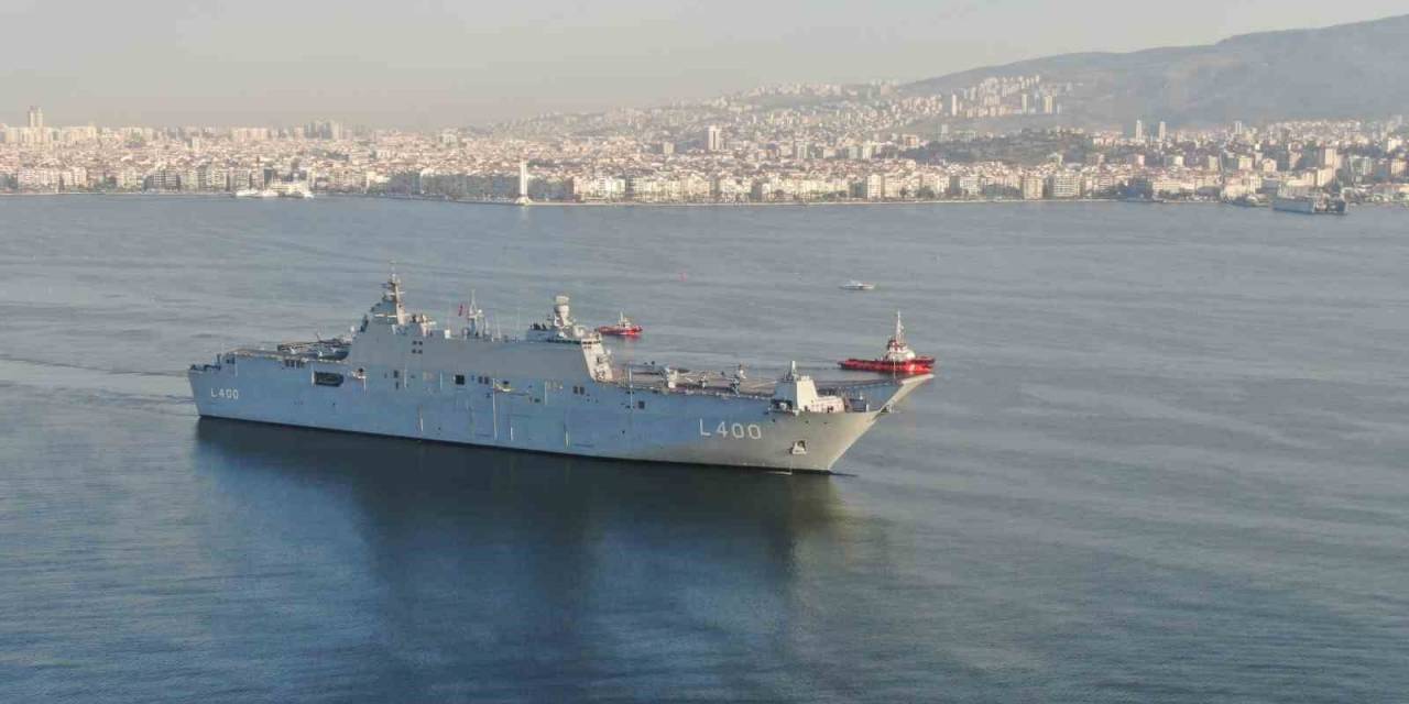 Dünyanın İlk Silahlı İnsansız Hava Aracı İzmir’de, Tcg Anadolu İzmir Limanında Havadan Görüntülendi