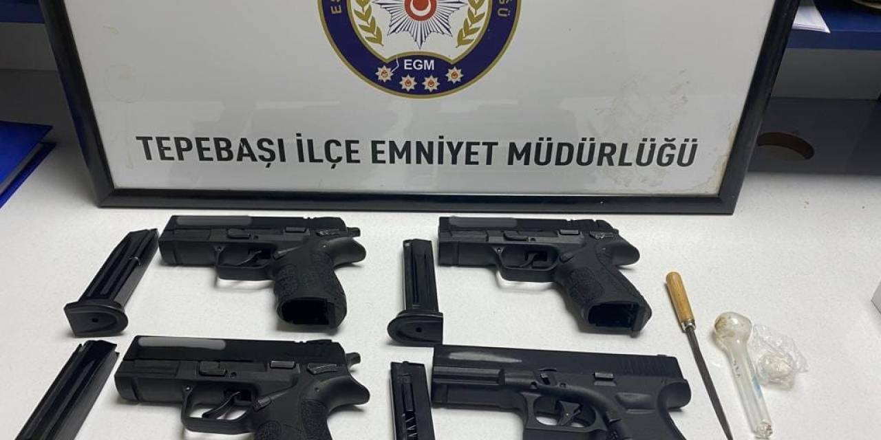 4 Adet Tabanca İle Yakalanan Şahıs Tutuklandı