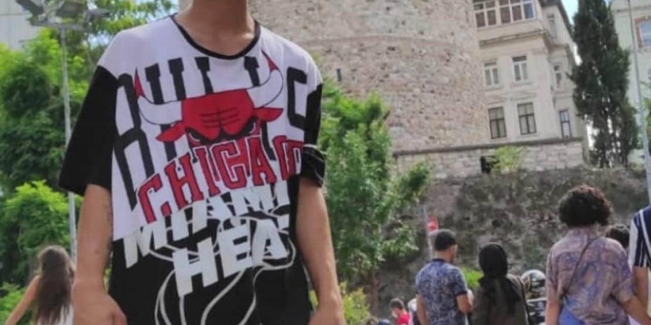 500-600 Metre Kan İzleri Ortaya Çıktı: Sokakta Cesedi Bulundu