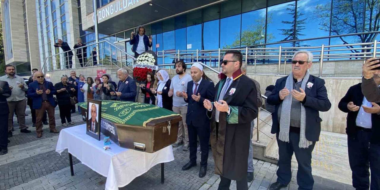 Hayatını Kaybeden Avukat İçin Tören Düzenlendi