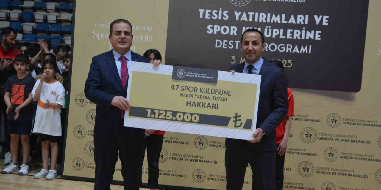 Hakkari’de 48 Spor Kulübüne 1 Milyon 125 Bin Tl Nakdi Destek