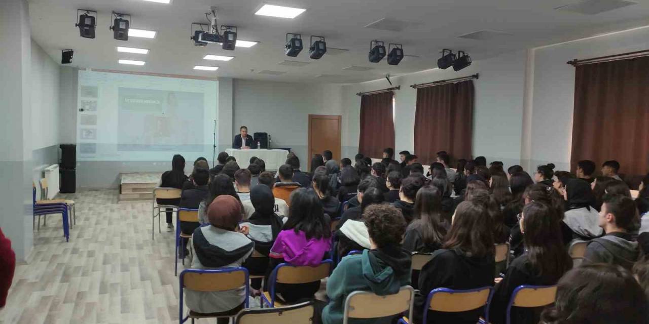 Vho Kariyer Günlerinde Öğrencilerle Buluştu