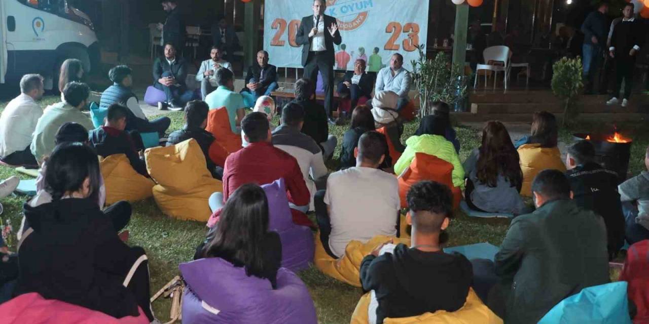 Ak Parti Aydın İl Başkanı Ökten, Koçarlı’da Gençlerle Bir Araya Geldi