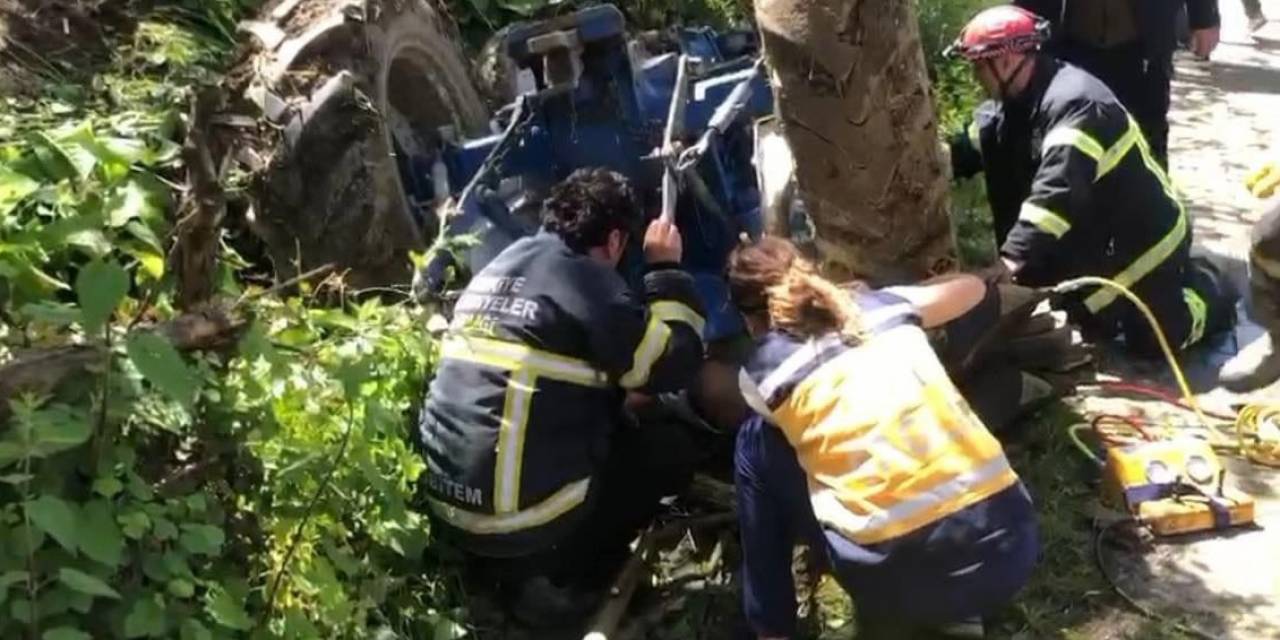 Devrilen Traktörün Altından Yaralı Olarak Kurtarıldı