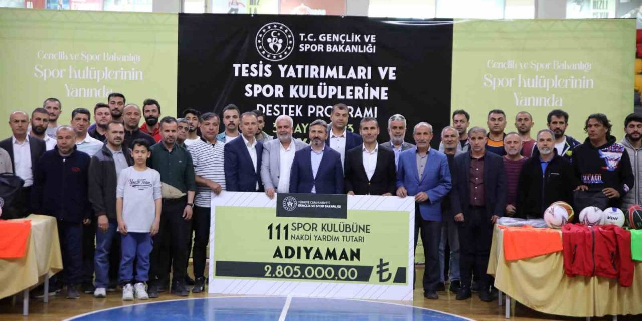 Adıyaman’da Ki Spor Kulüplerine 2 Milyon 805 Bin Tl’lik Yardım