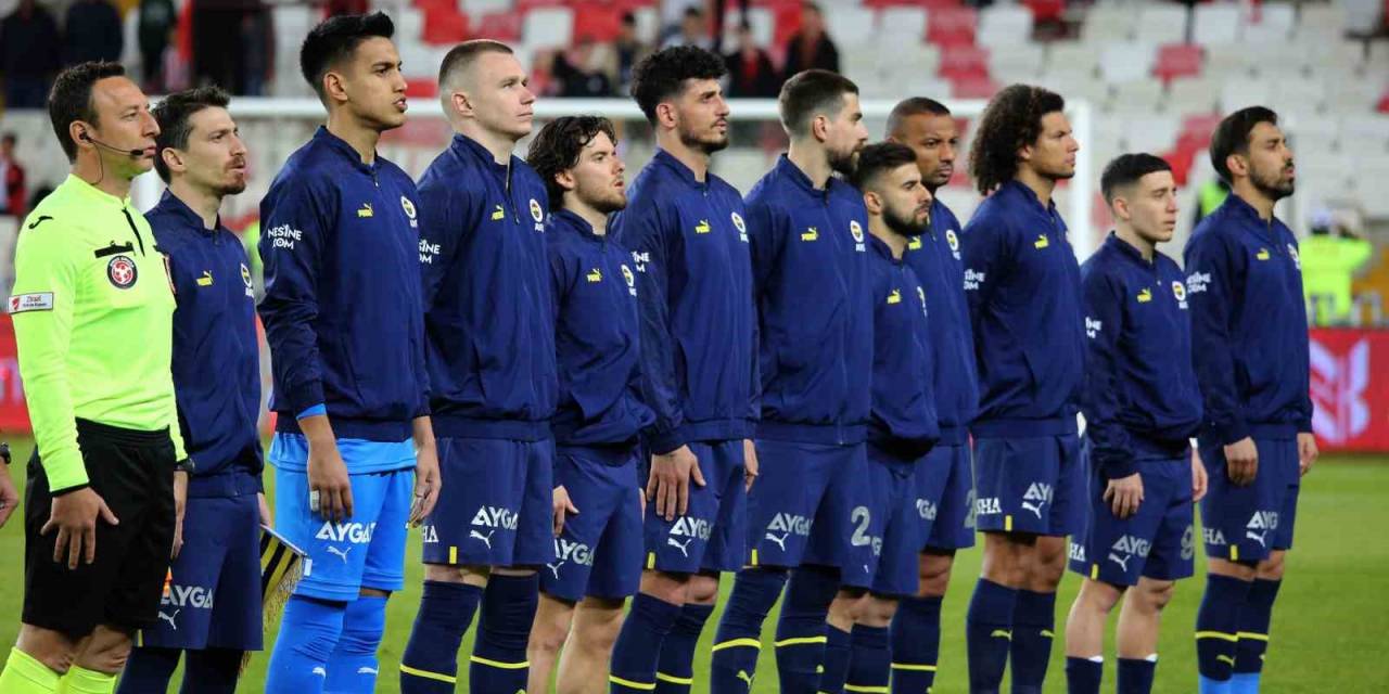 Türkiye Ziraat Kupası: Sivasspor: 0 - Fenerbahçe: 0 (ilk Yarı)
