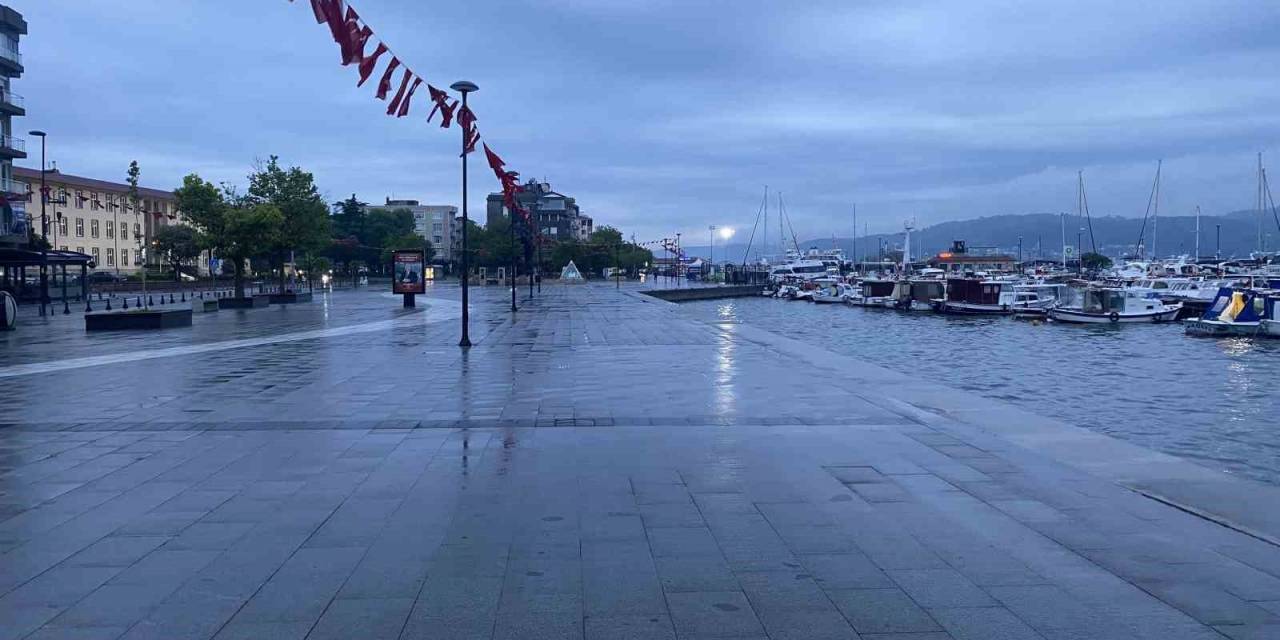 Eceabat Açıklarında 4,2 Büyüklüğünde Deprem Meydana Geldi