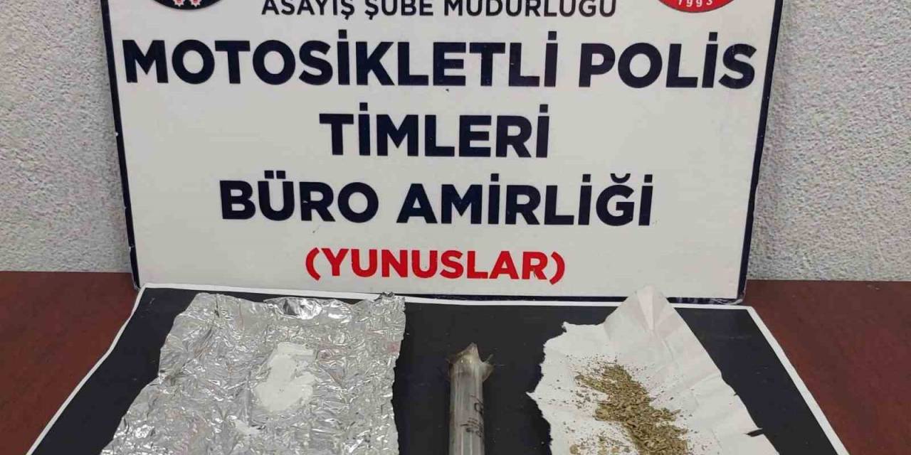 Kütahya’da Yunus Timleri Bir Kişinin Üzerinde Uyuşturucu Ele Geçirdi