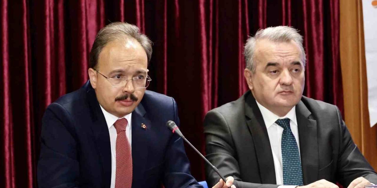 Vali Kızılkaya Bozüyük’te Mahalle Ve Köy Muhtarlarıyla Bir Araya Geldi