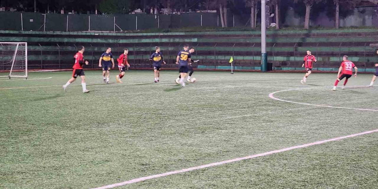 Gölcük Belediyesi 22. Geleneksel Futbol Turnuvası Başladı