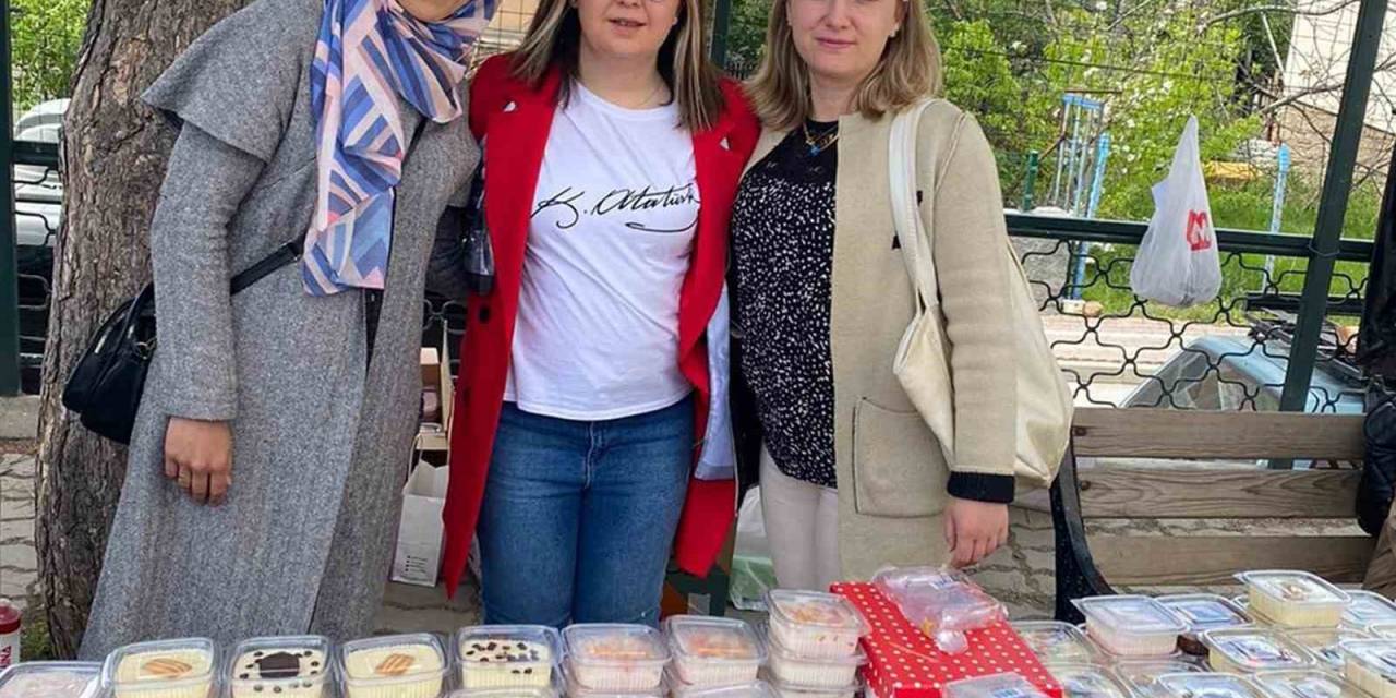 Bozüyük’te Depremzedeler İçin Hayır Çarşısı Kuruldu