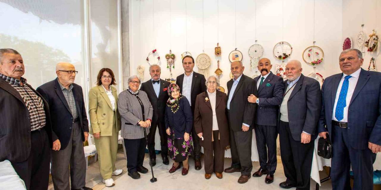 Bursa’da Huzurevi Sakinlerinden Muhteşem Sergi