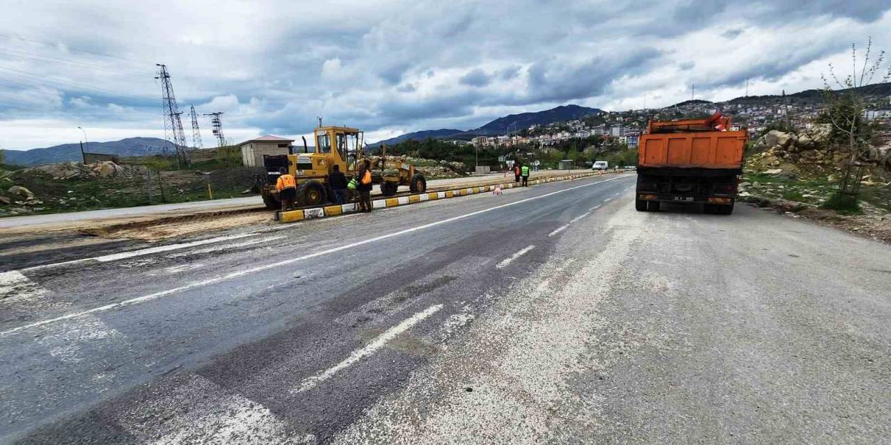 Kahramanmaraş’ta Bakım Ve Onarım Çalışmaları Devam Ediyor