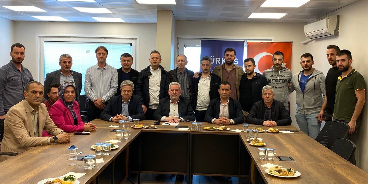 Türk-iş’ten Lütfü Türkkan’a Tepki
